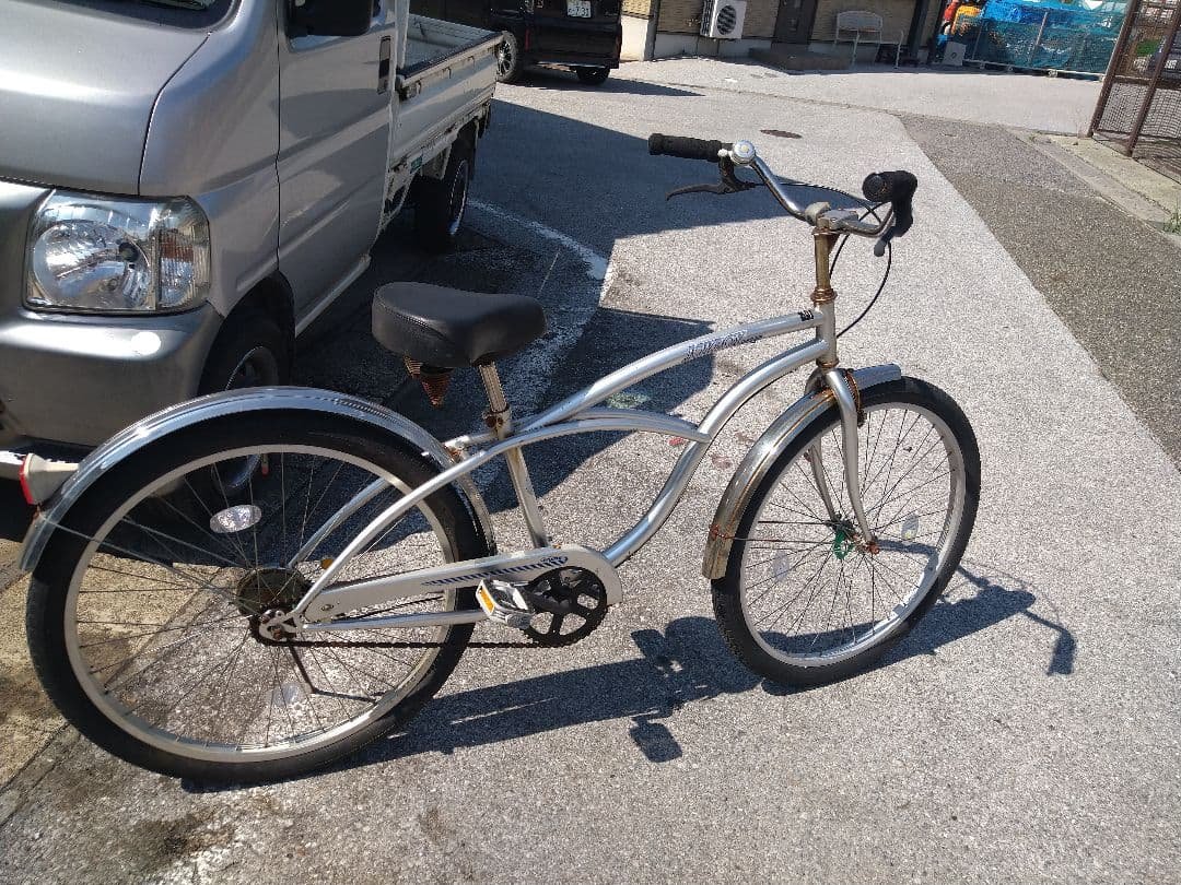 ビーチクルーザーみたいな？自転車。彦根市〜。